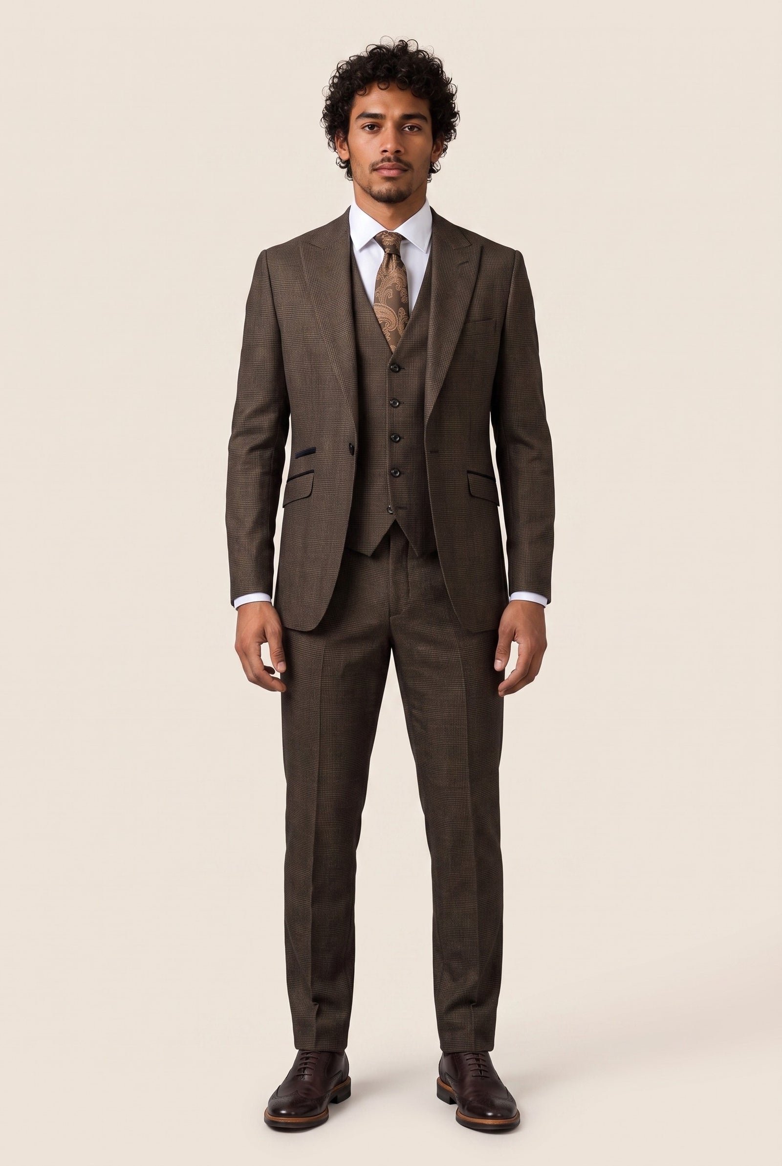 Look #1004 styled with Férfi háromrészes kockás tweed öltöny, fekete-barna, szabott szabású, esküvői, csúcsos klasszikus