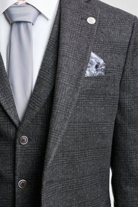 Férfi fekete, kockás, háromrészes öltöny