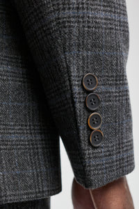 Férfi szürke kockás, háromrészes öltöny