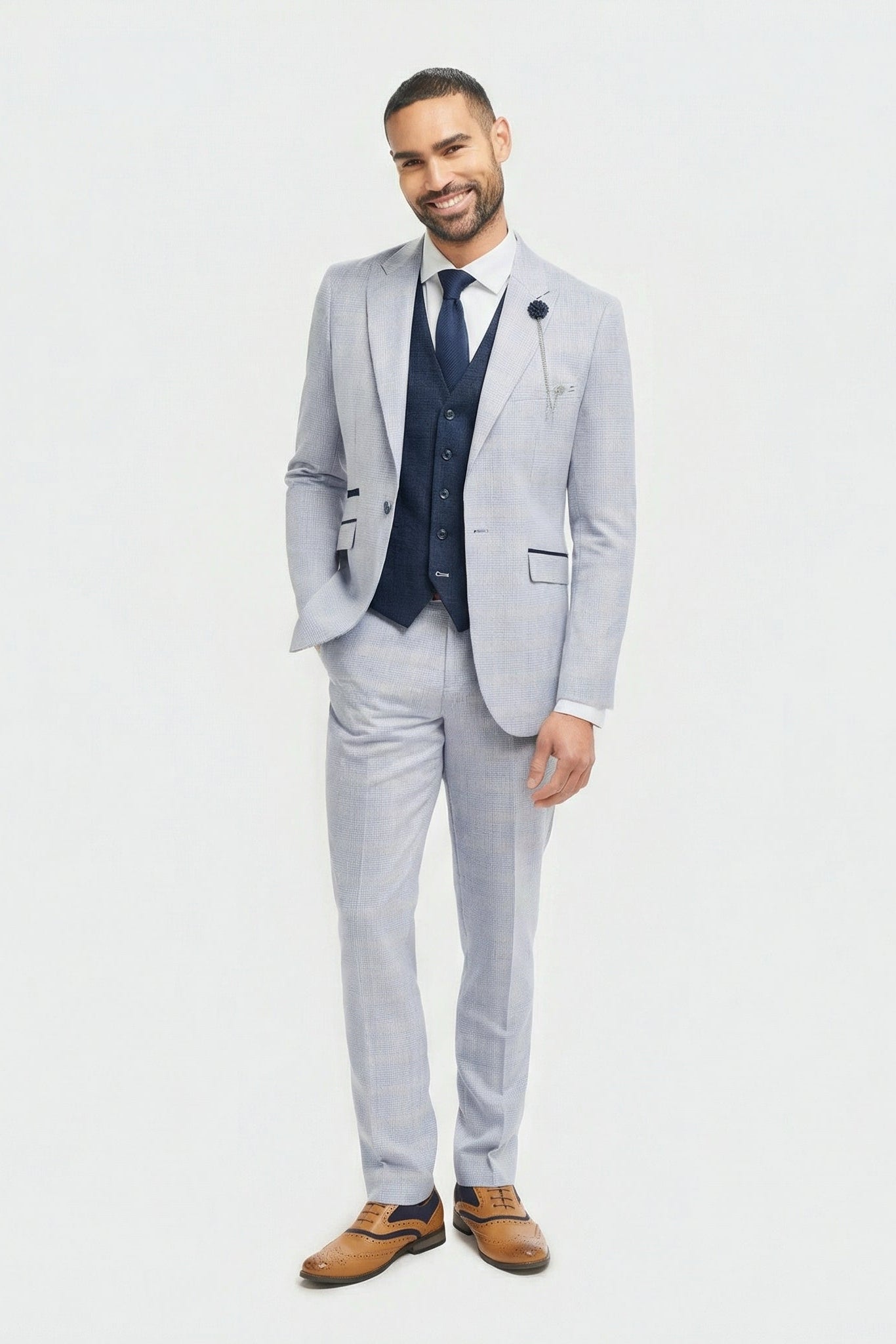 Férfi világoskék kockás pulóver Prince of Wales férfi öltöny sötétkék mellénnyel