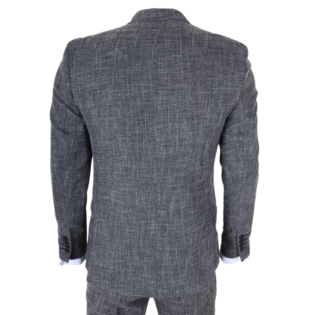 IM33 - Férfi fekete, háromrészes, szabott öltöny