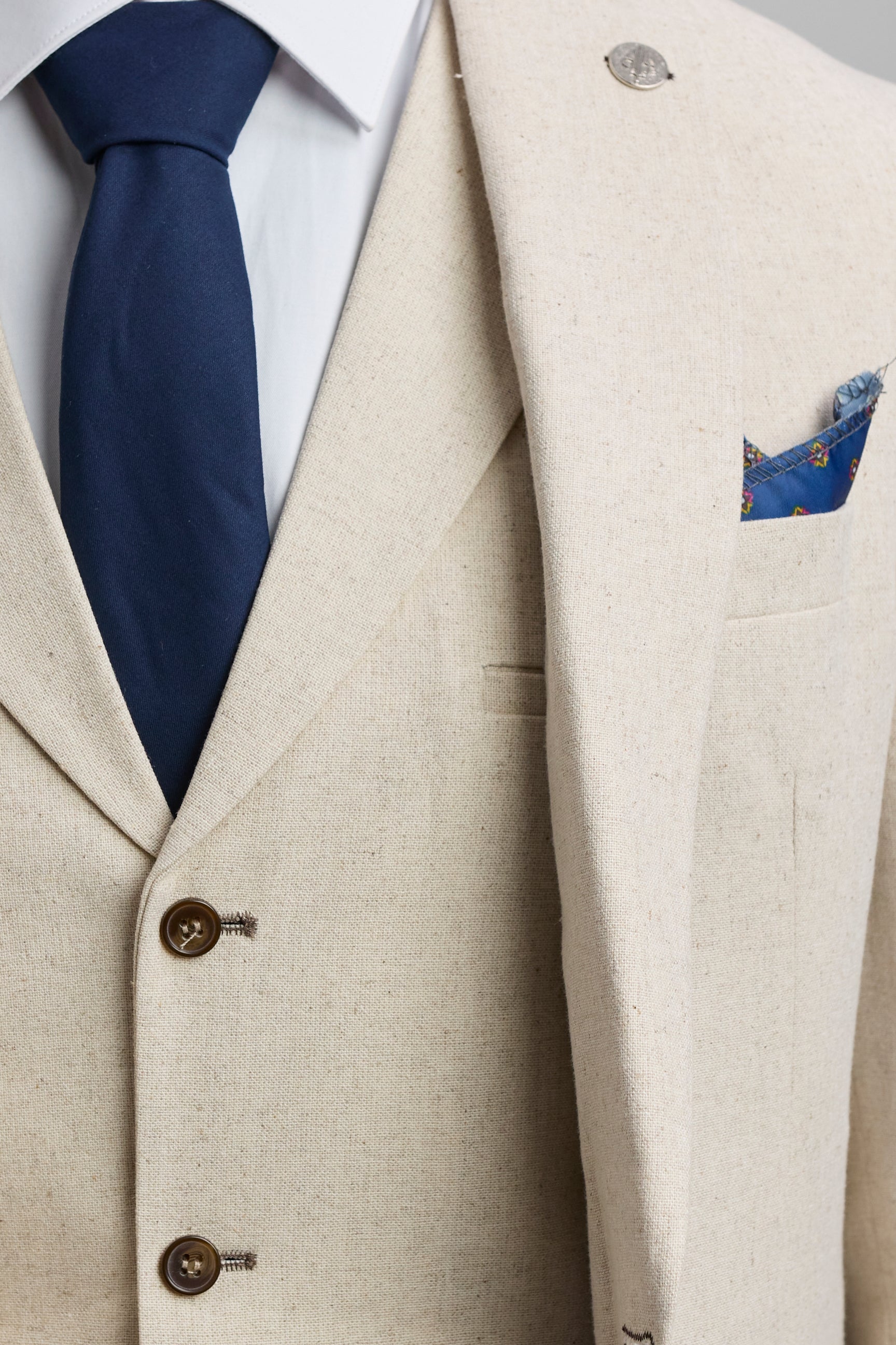 TP-21 Férfi Bézs Háromrészes Lenvászon Nyári Esküvői Öltöny