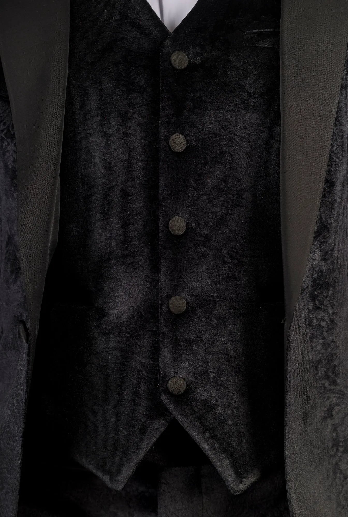 AK-26 Men's Black 3-Piece Velvet Wedding Tuxedo with Satin Lapels