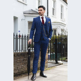 Férfi kék-barna kockás, háromrészes öltöny, szabott szabású, esküvői szalagavató versenyek, walesi herceg