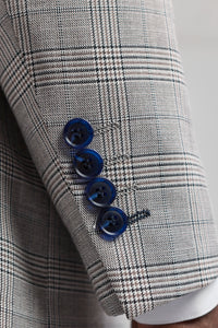 Hugo Férfi Világosszürke férfi öltöny sötétkék kockás és bársony szegélyekkel