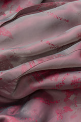 Férfi háromrészes öltöny, tűcsíkos, sötétkék, klasszikus, vintage, retró, 1920-as évekbeli, szabott szabású, esküvői