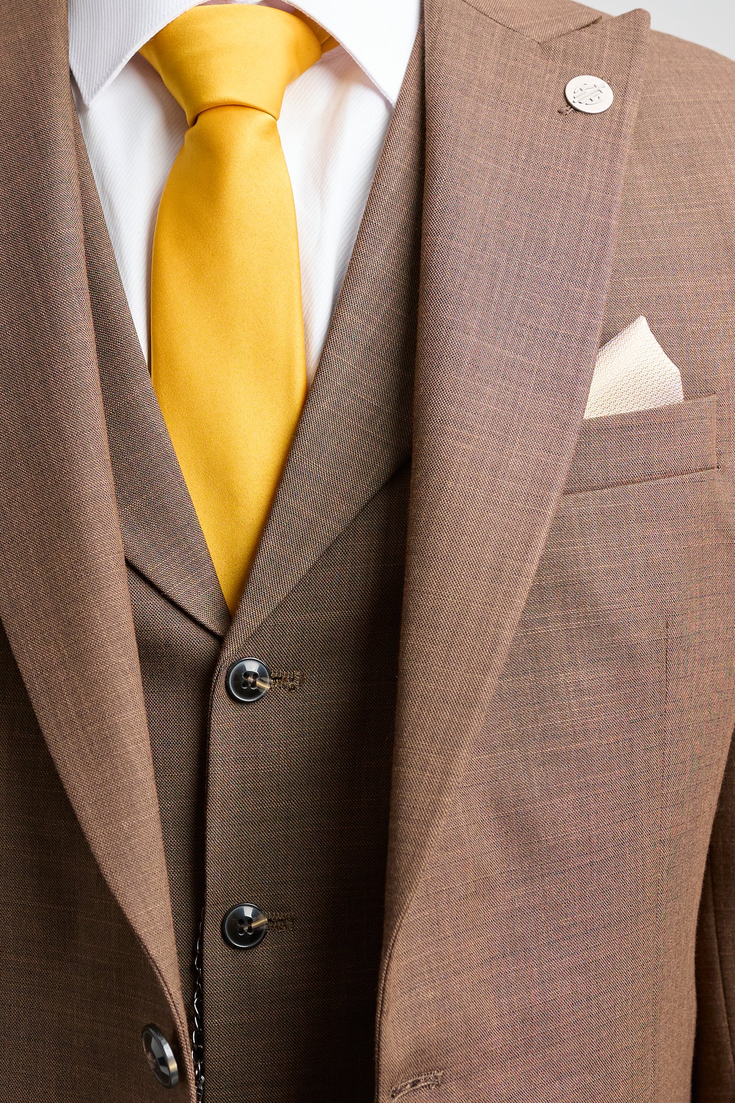 James Férfi 3 részes, sima, barna öltöny klasszikus szabással