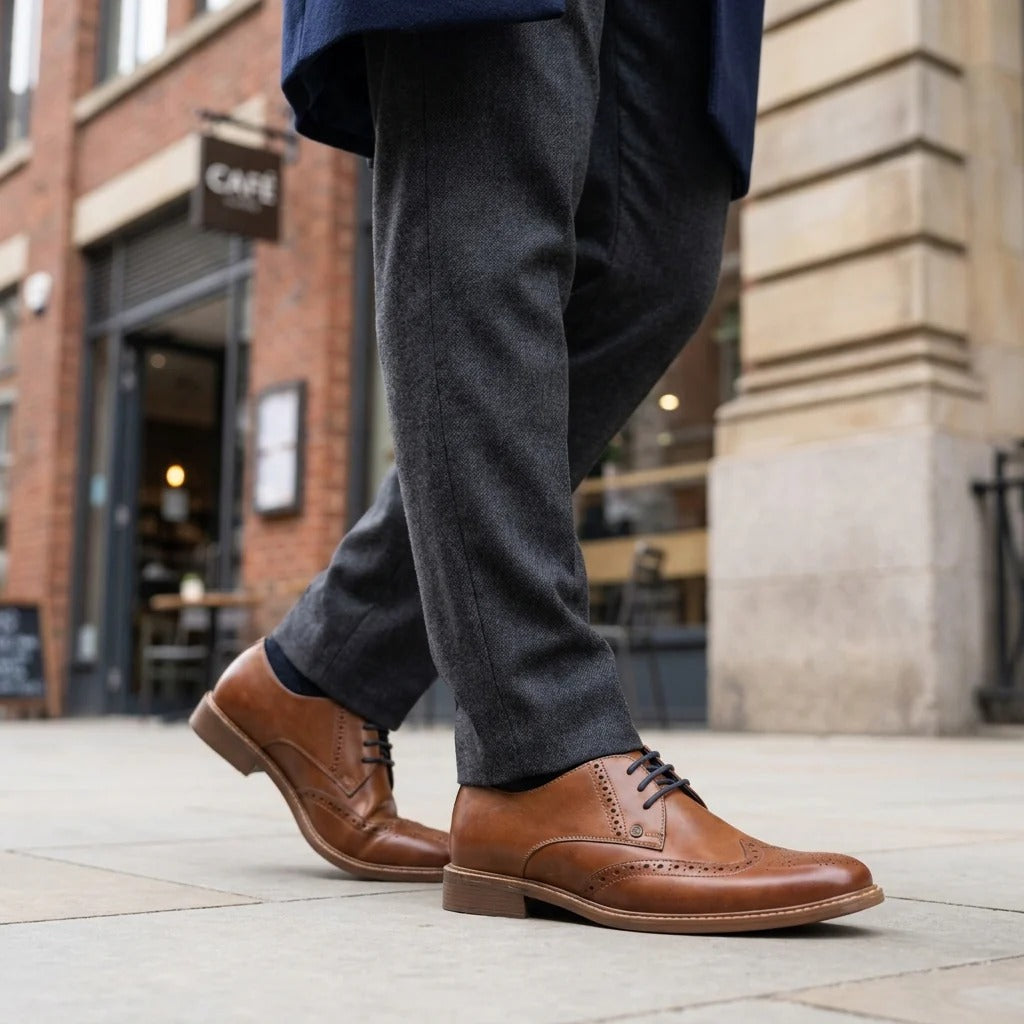 Férfi barna bőr szárnyas Oxford brogue alkalmi cipő