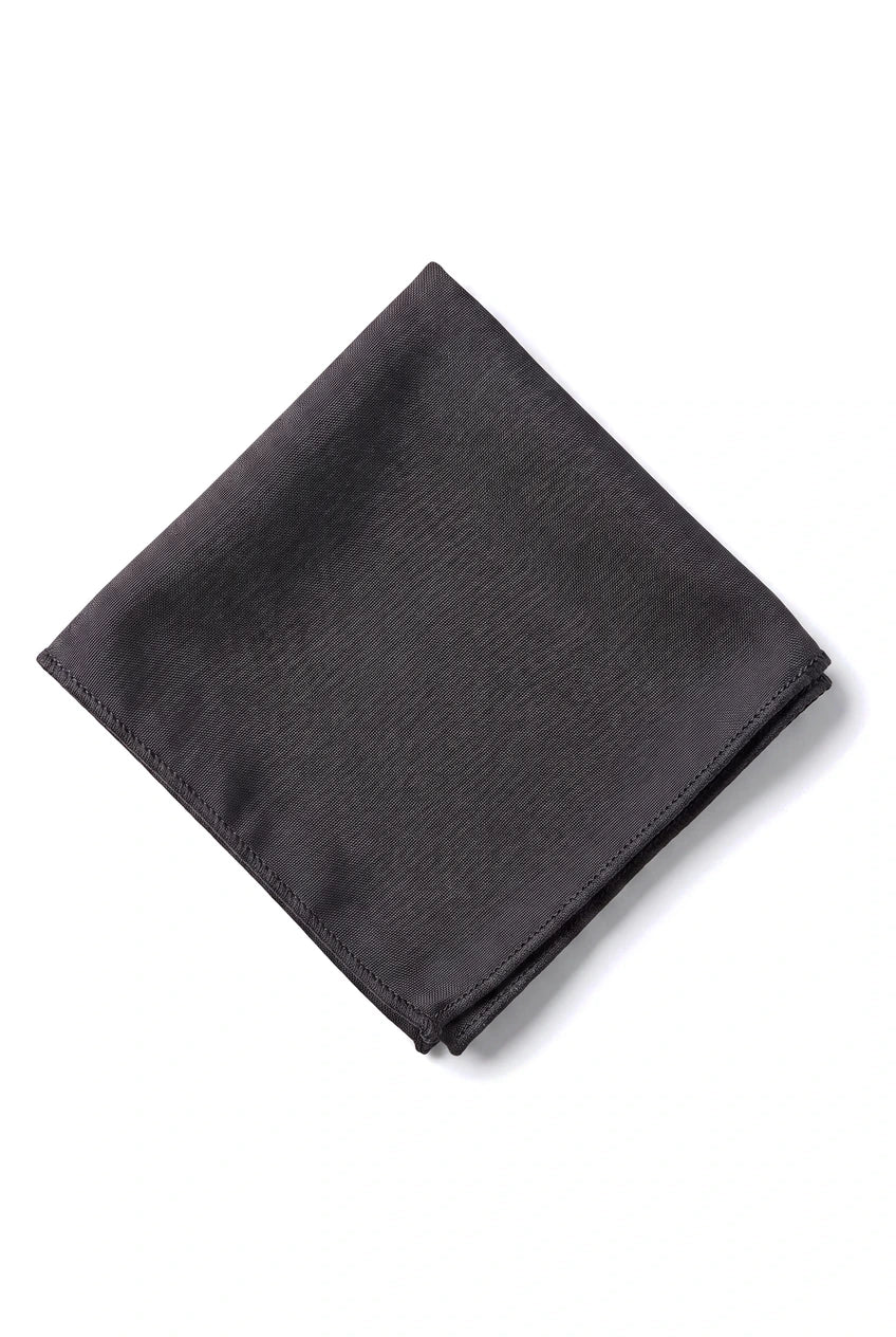 Nyakkendő és zsebkendő szett